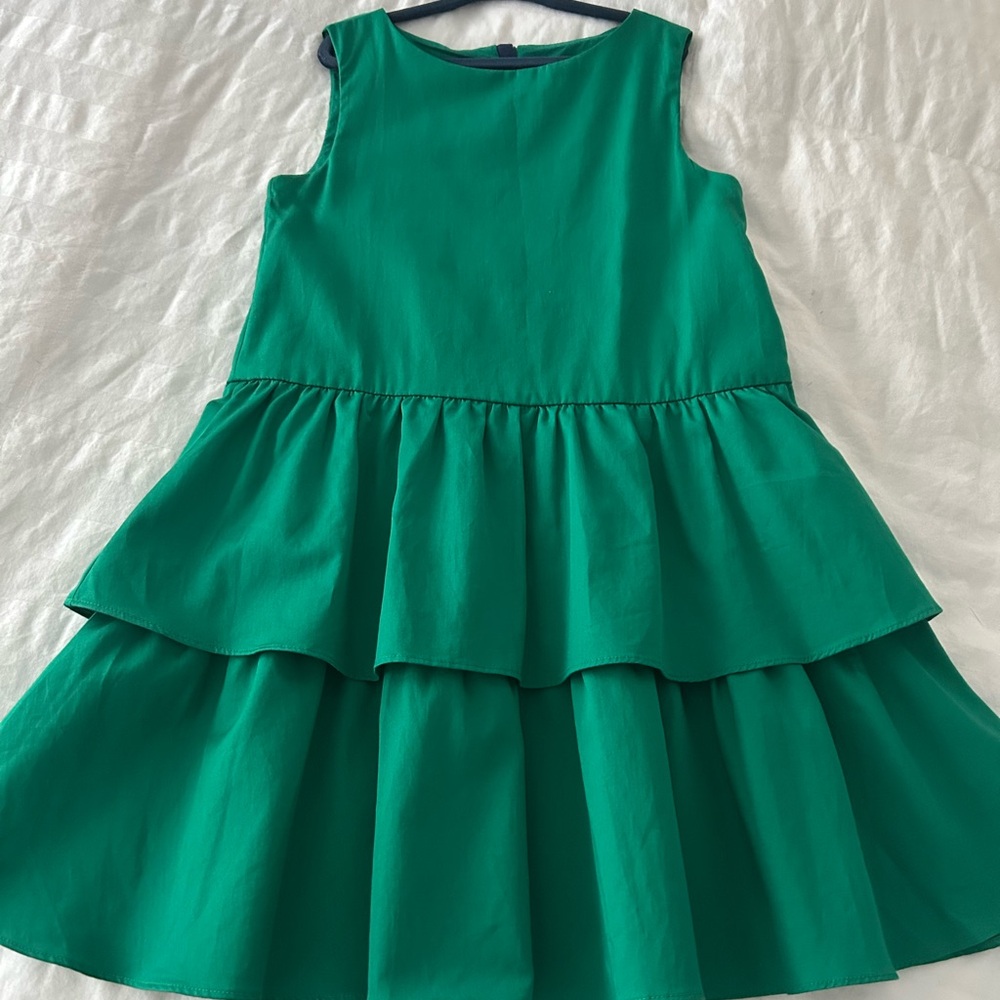 HELLO SPRING! Vibrant Green Girls Dress!